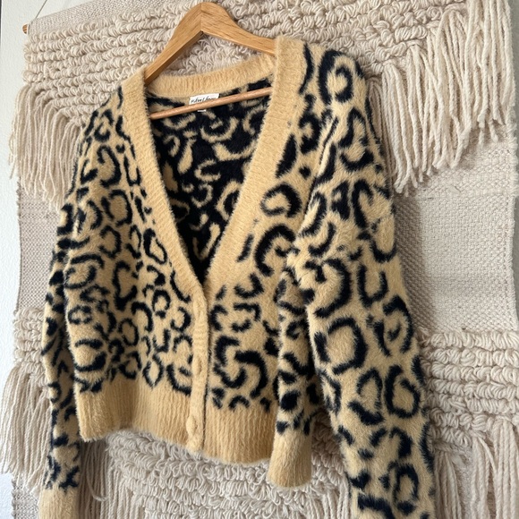 For Love & Lemons Angelina Leopard Cropped Cardigan - Picture 2 of 7